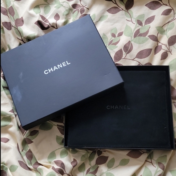 Chanel Rare Multicolored Glass Bead and Pearl Long Double Strand Necklace - Picture 12 of 14